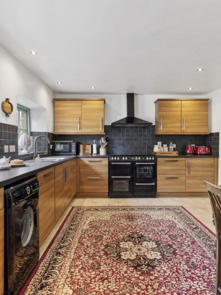 Refurbishment of historic mansion
