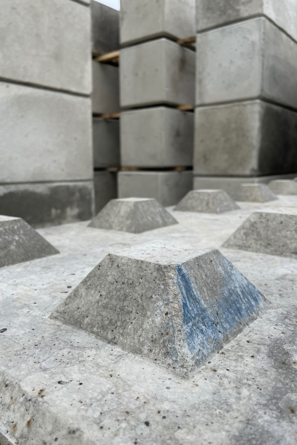 Interlocking concrete blocks for building work
